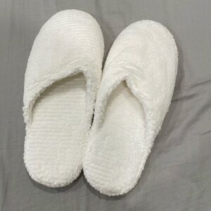 Veritas all cotton fuzzy slippers